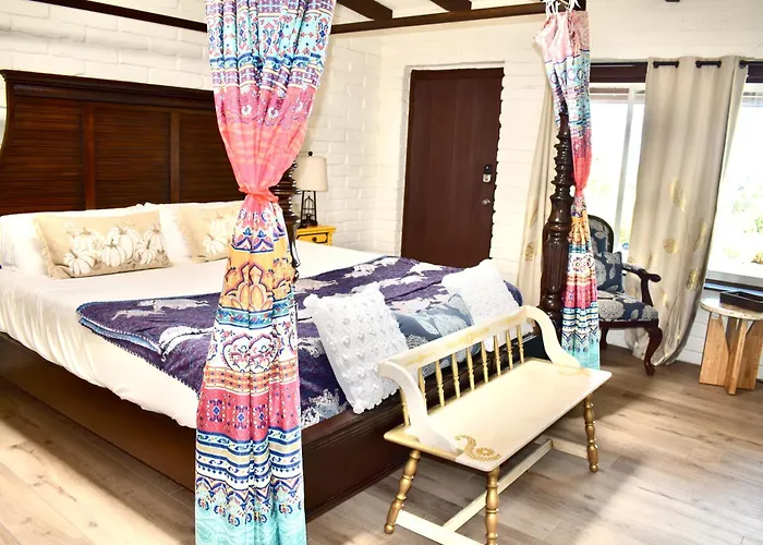 Ramona Guest Houses