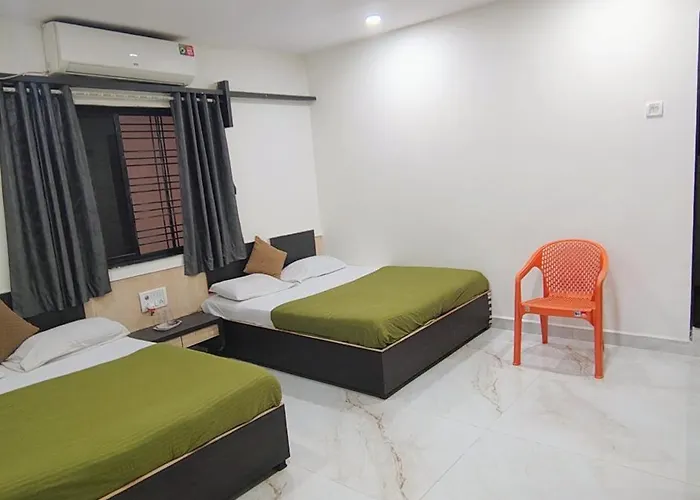 Shirdi Guest Houses