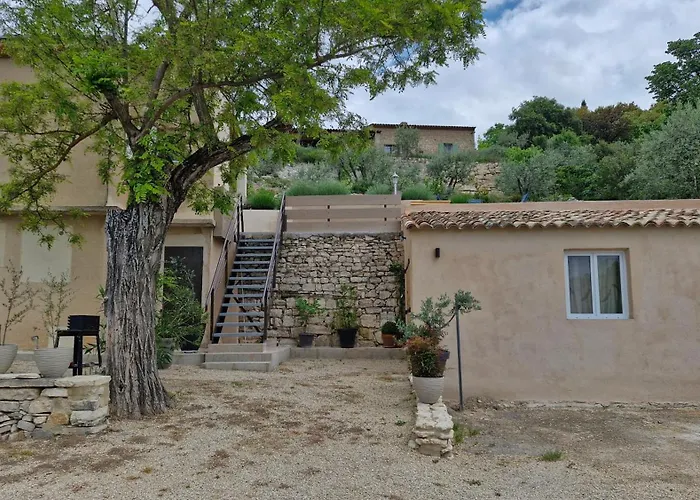 Apt Guest Houses
