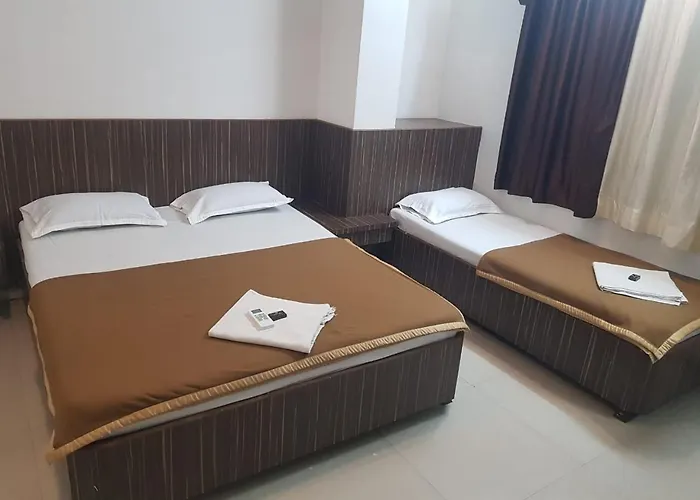 Shirdi Guest Houses