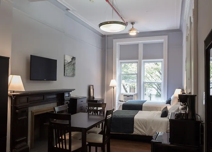 New York Guest Houses